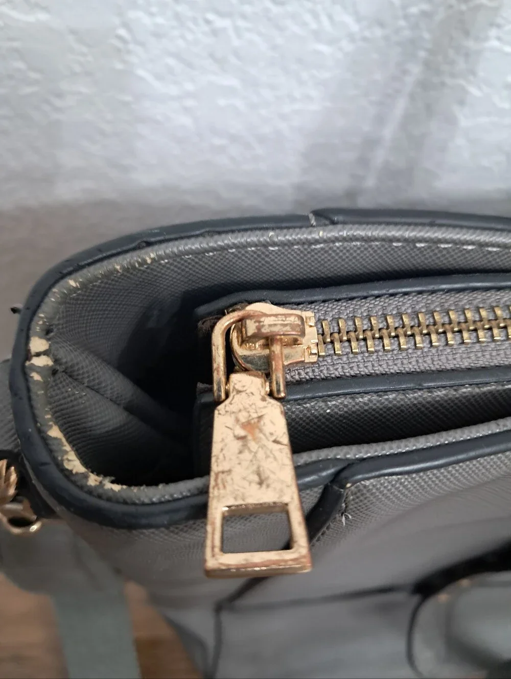 Ease Gave Gray Laptop Tote Bag Zip Closure Faux Leather Multi Pockets Career
